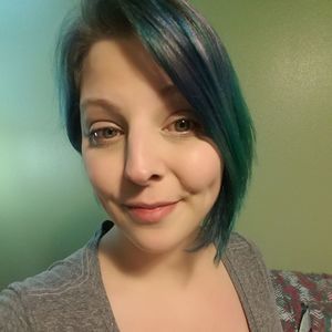 Meet your Posher, Courtney